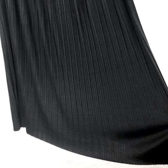 Joan Vass NEW Black Micro Pleated Stretch Skirt - Picture 5 of 9